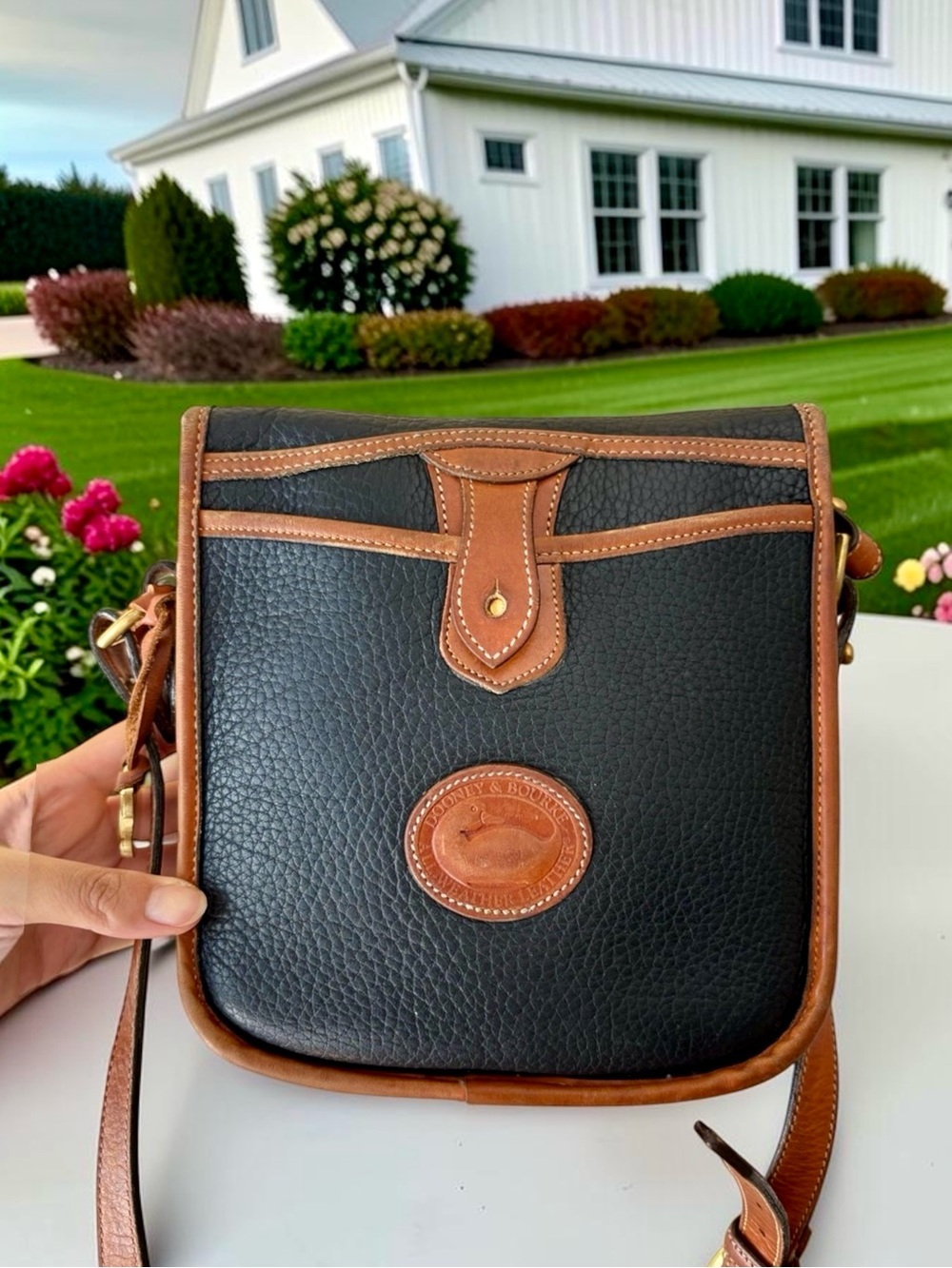 Vintage 90s Dooney & Bourke Outback Saddle Bag | Made in USA | Gold Duck - Picture 2 of 7